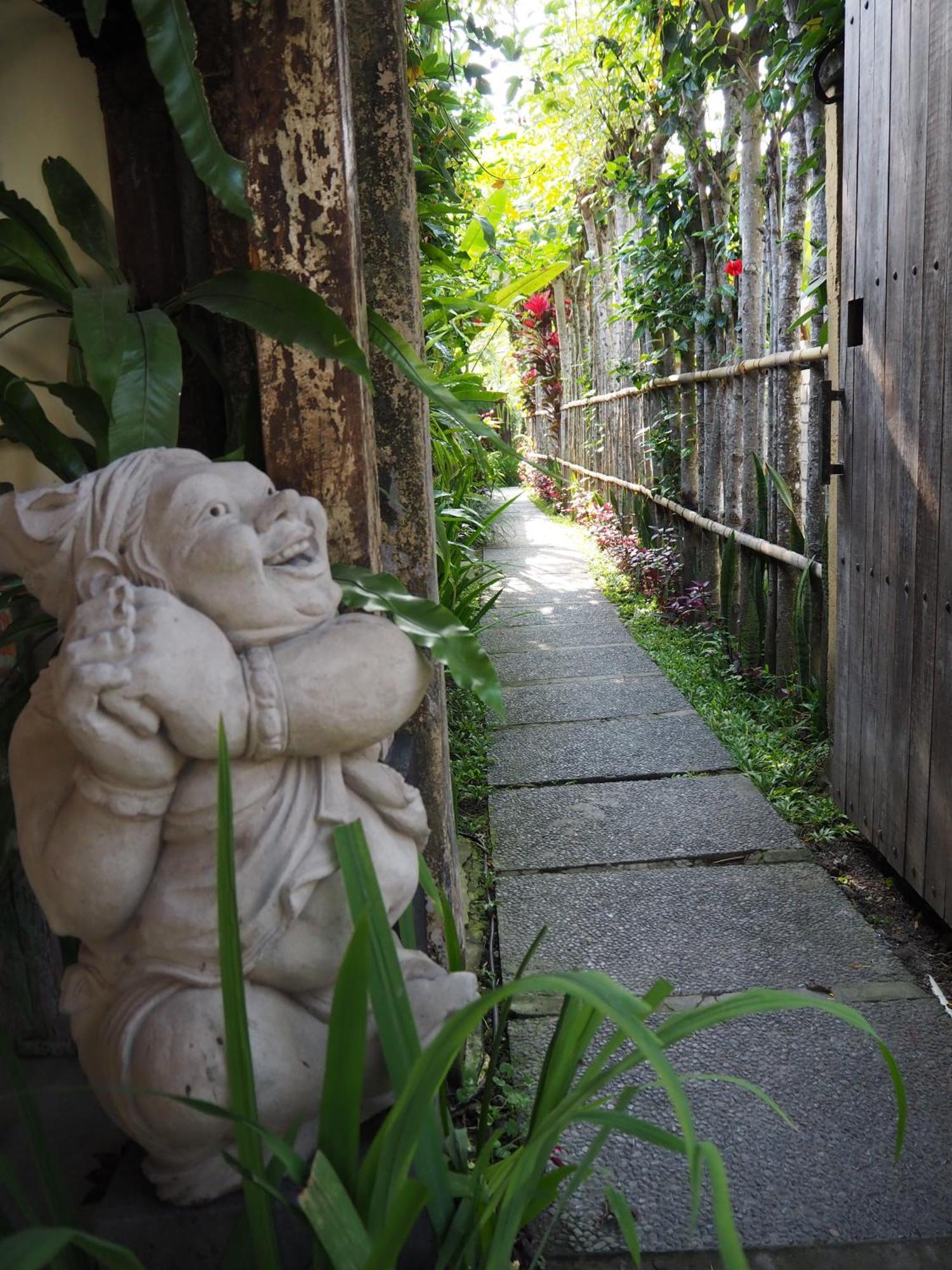 De'Dalam Deluxe Vila Ubud Exterior foto